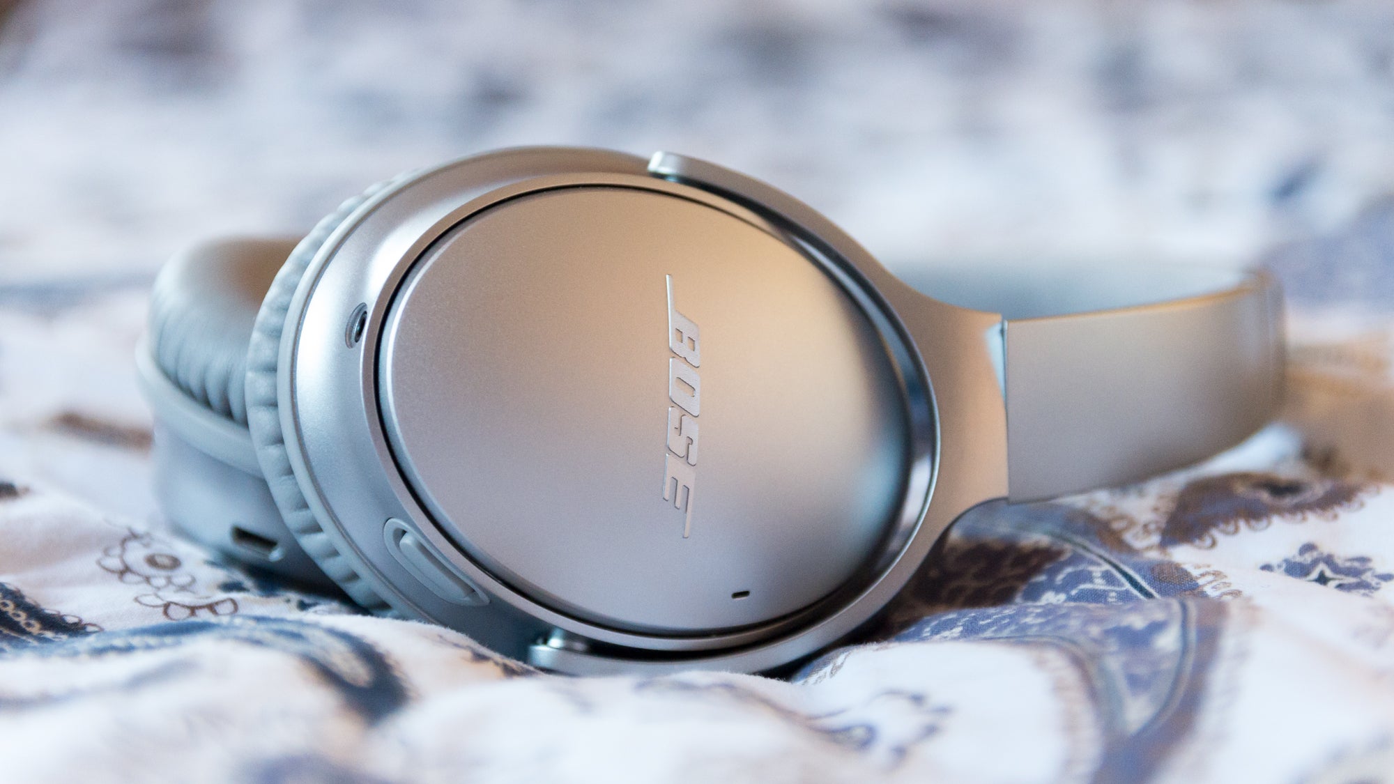 Konvertere Mig selv Optøjer Bose QuietComfort 35 II review: Still stupendous – and now under £200 |  Expert Reviews