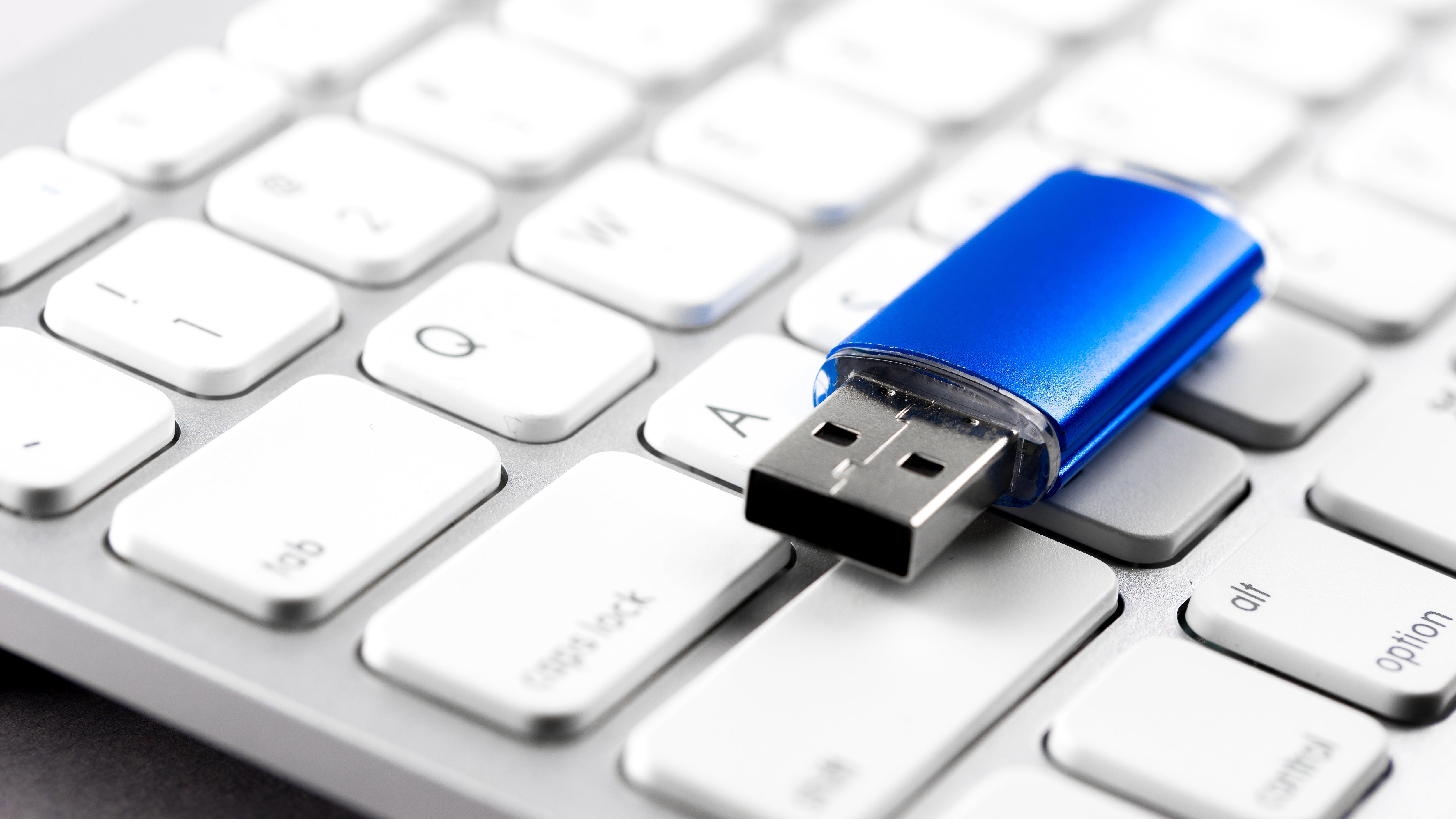 werkgelegenheid rijkdom handel Best USB memory stick 2023: Get cheap, ultra-portable storage with the best  USB and USB-C flash drives | Expert Reviews