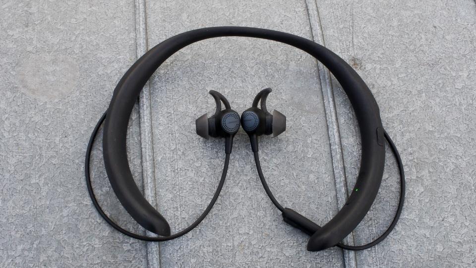 Bose QuietControl 30 review: Great sound but uncomfortable to wear Expert  Reviews