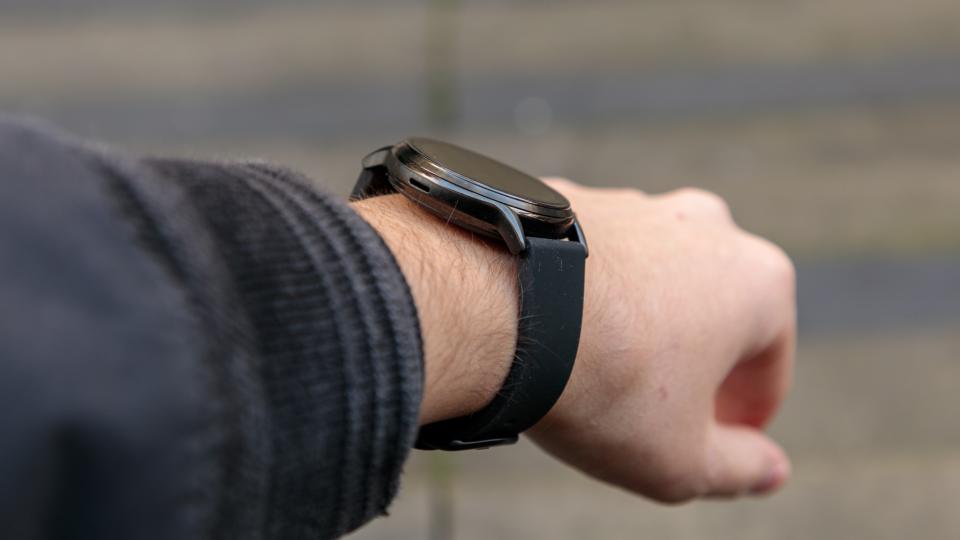 Fossil HR (Gen 5) review: Stylish but flawed | Expert Reviews